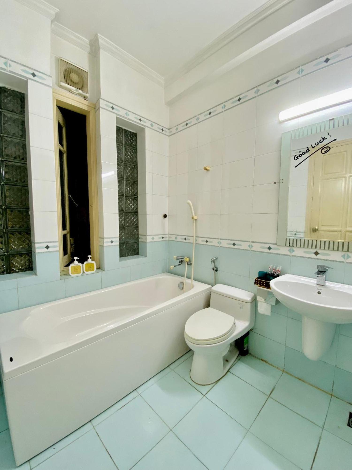 Lava Homestay Hai Phong Exterior foto